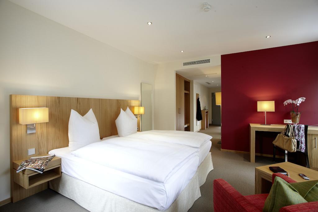 Hotel Falken Memmingen Quarto foto